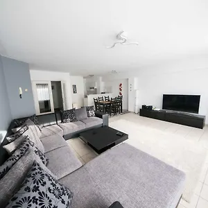 https://renovated-apartment-in-antwerp-city-center.hotelsantwerp.net